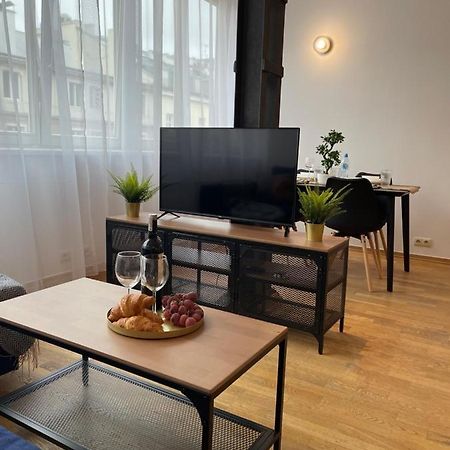 Wiejska 14 - 500M Od Sejmu Rzeczypospolitej - 450M Do Ambasady Usa - Smart Tv - Wifi - W Pelni Wyposazona Kuchnia Warschau Buitenkant foto